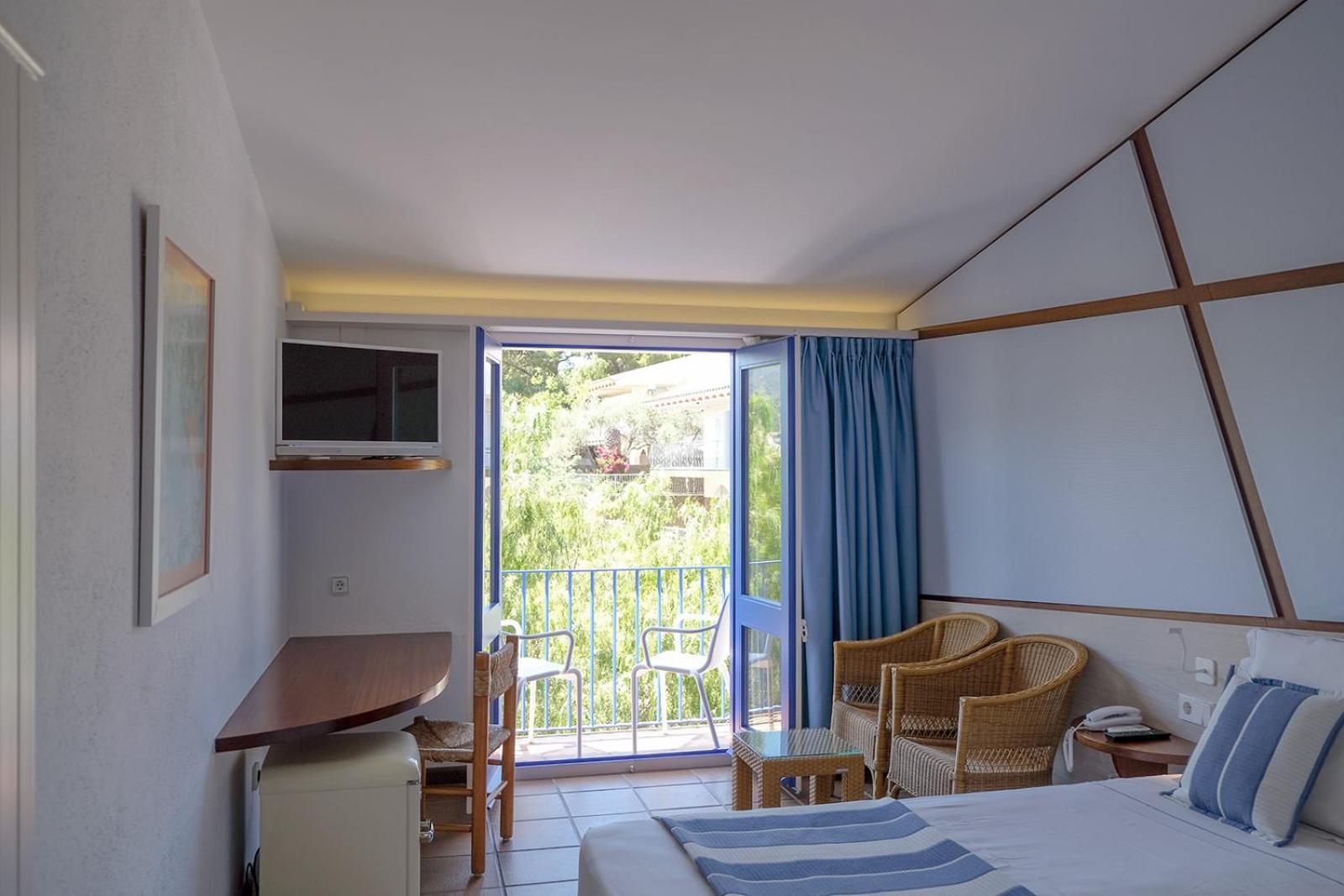 Hotel Blaumar Cadaques By Fimedhotels (Adults Only) Exterior photo
